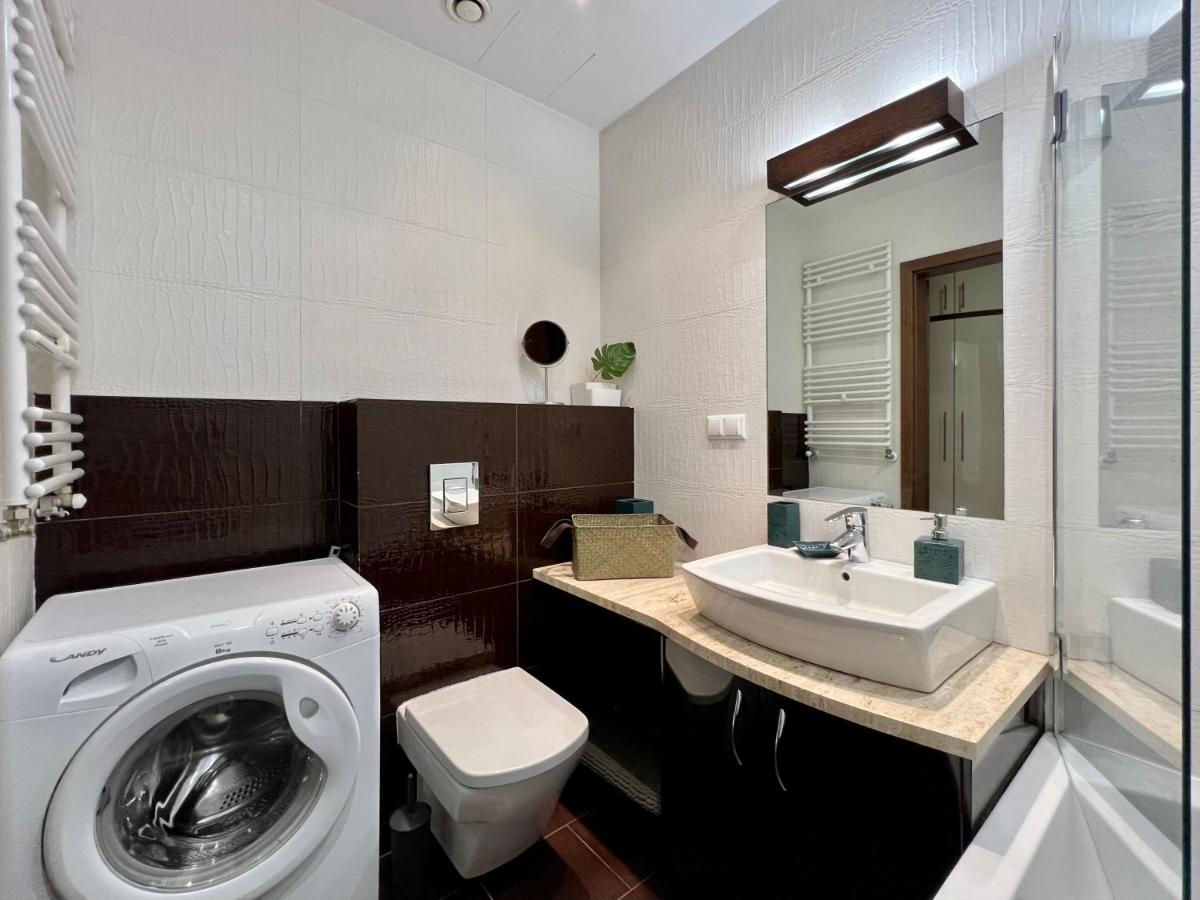 Апартаменти Platinum Tower Green Star Apart Варшава Екстер'єр фото
