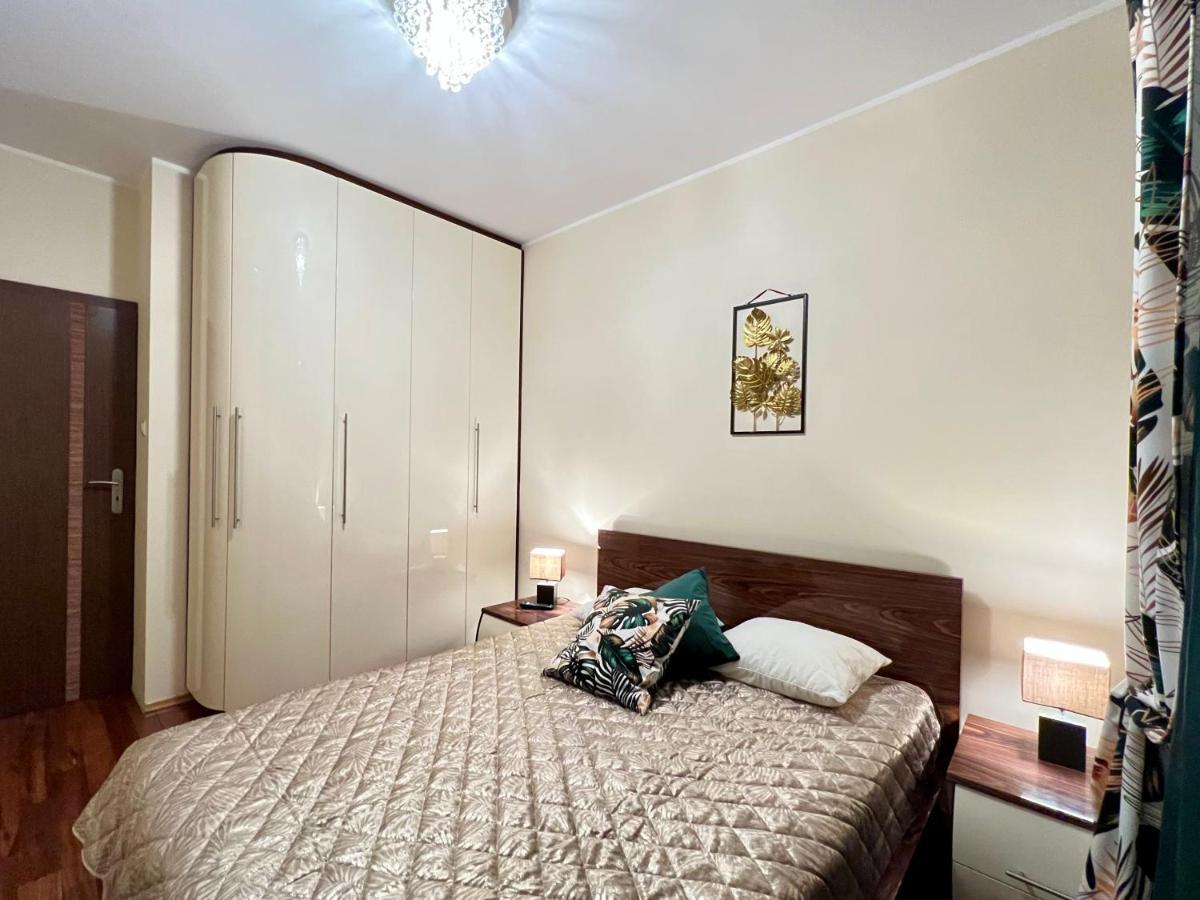 Апартаменти Platinum Tower Green Star Apart Варшава Екстер'єр фото