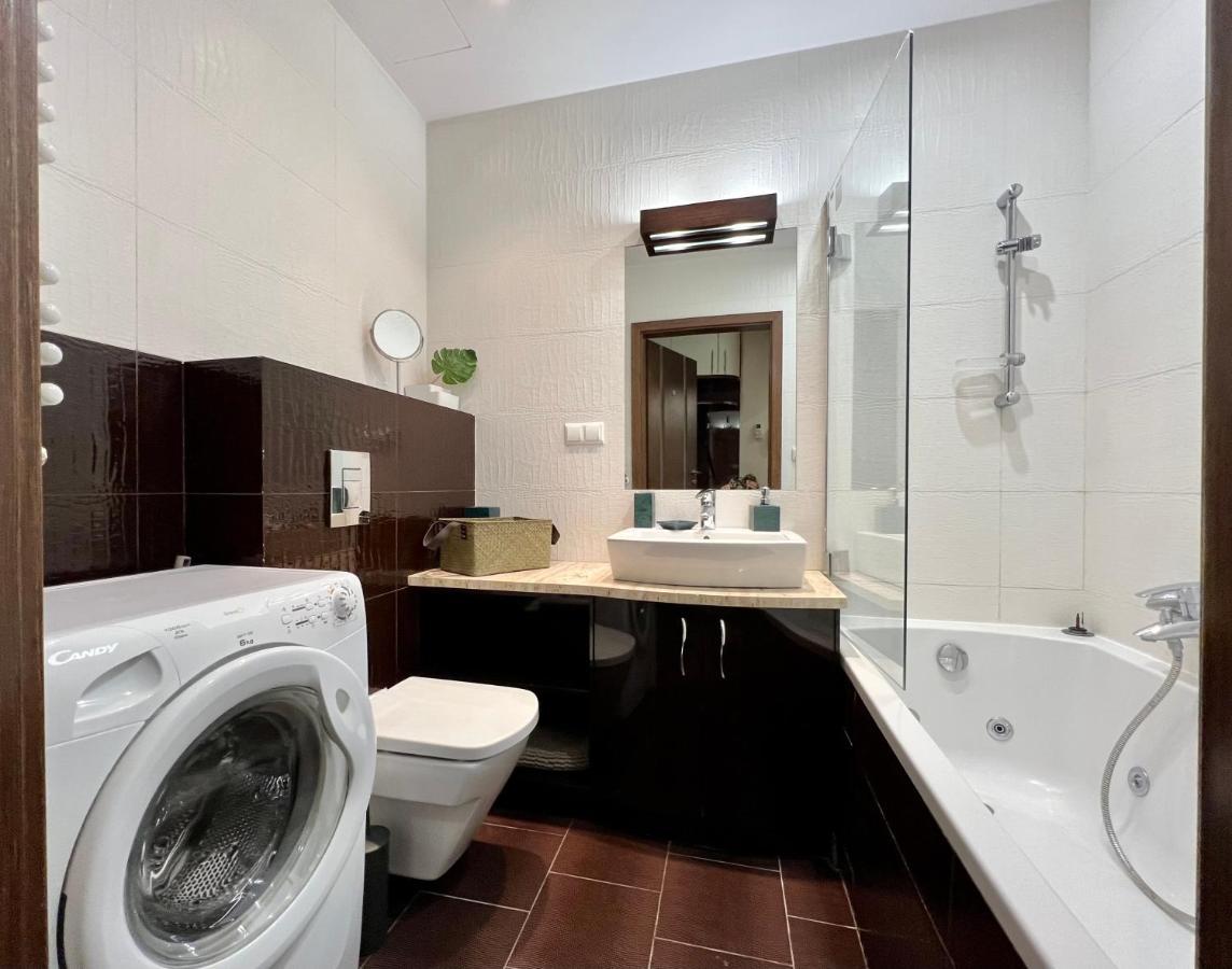 Апартаменти Platinum Tower Green Star Apart Варшава Екстер'єр фото