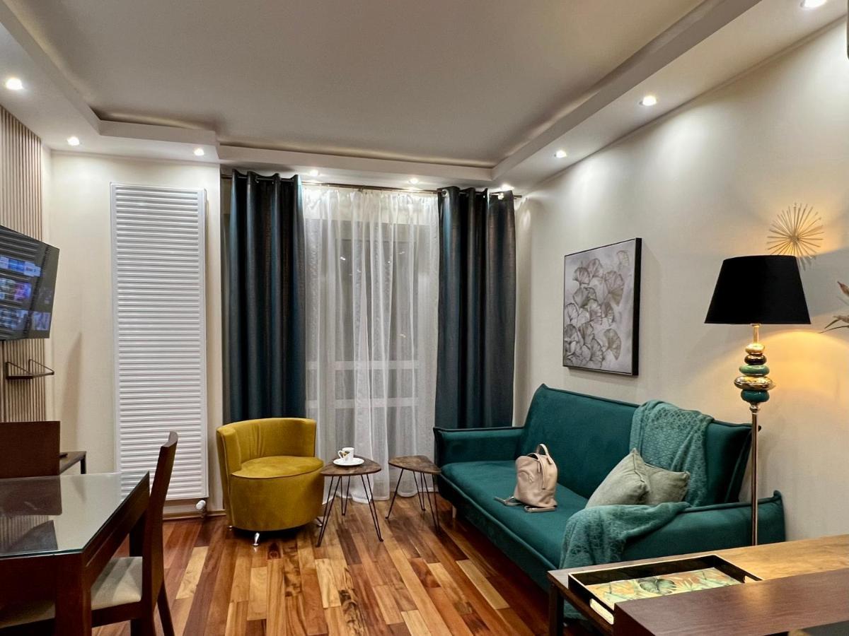Апартаменти Platinum Tower Green Star Apart Варшава Екстер'єр фото